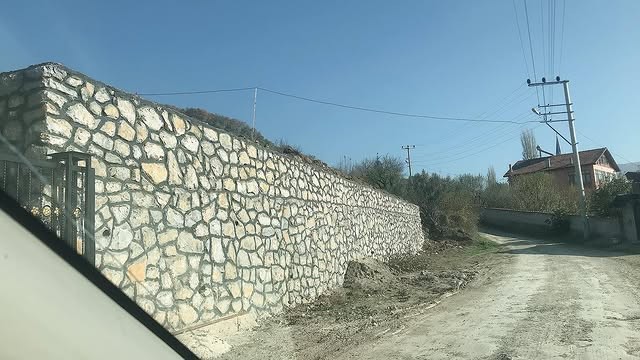 Ta� Duvar 11