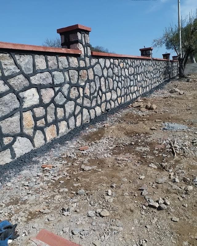 Ta� Duvar 13